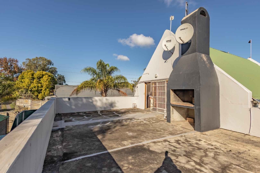 To Let 4 Bedroom Property for Rent in Joostenbergvlakte Western Cape